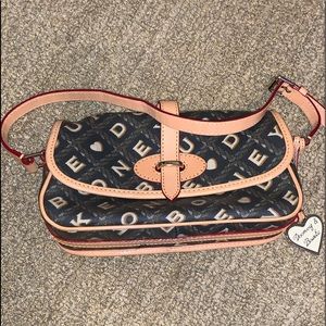 dooney and bourke purse